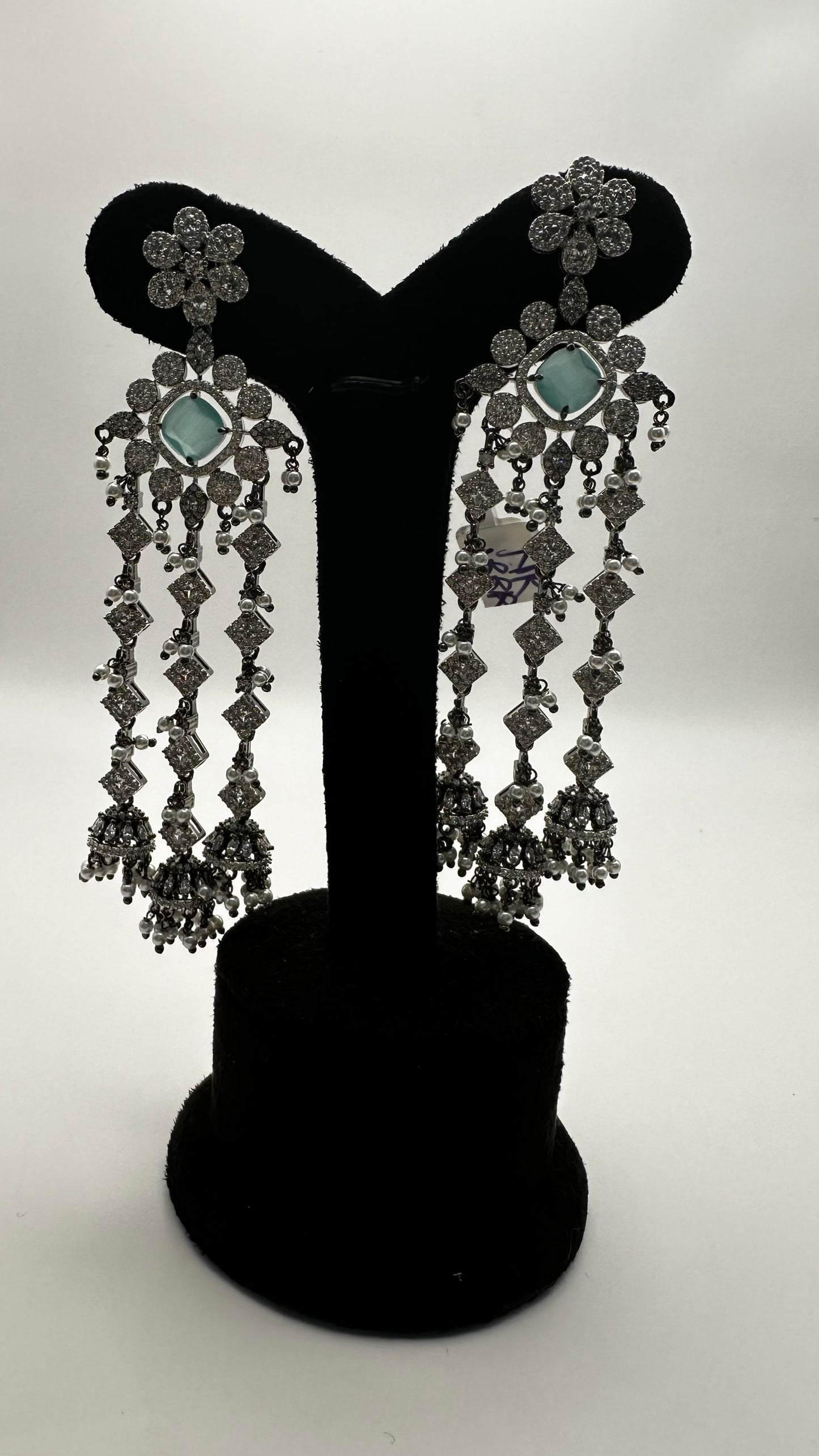 Chandelier Earrring