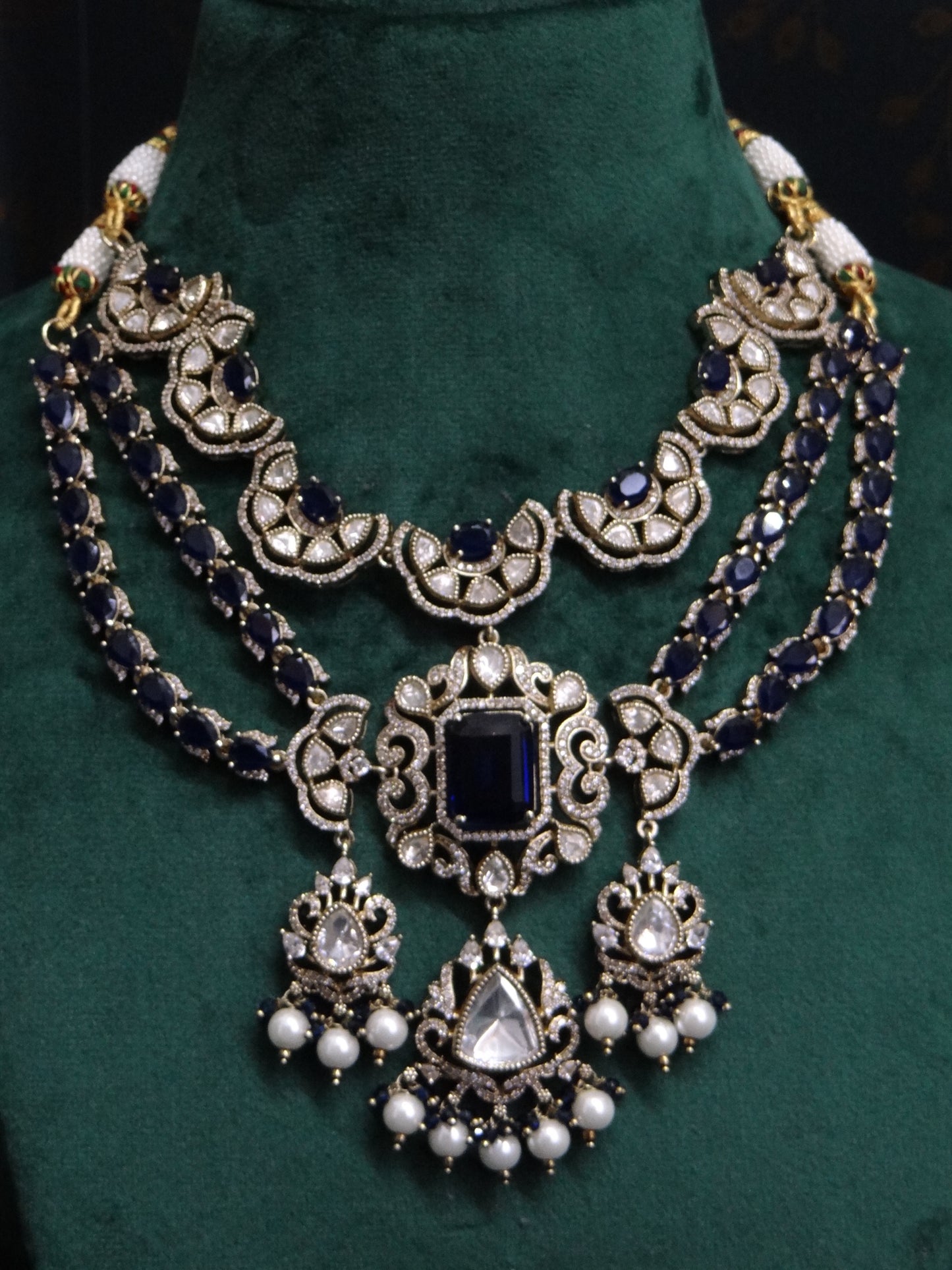 3 LINE Victorian Necklace