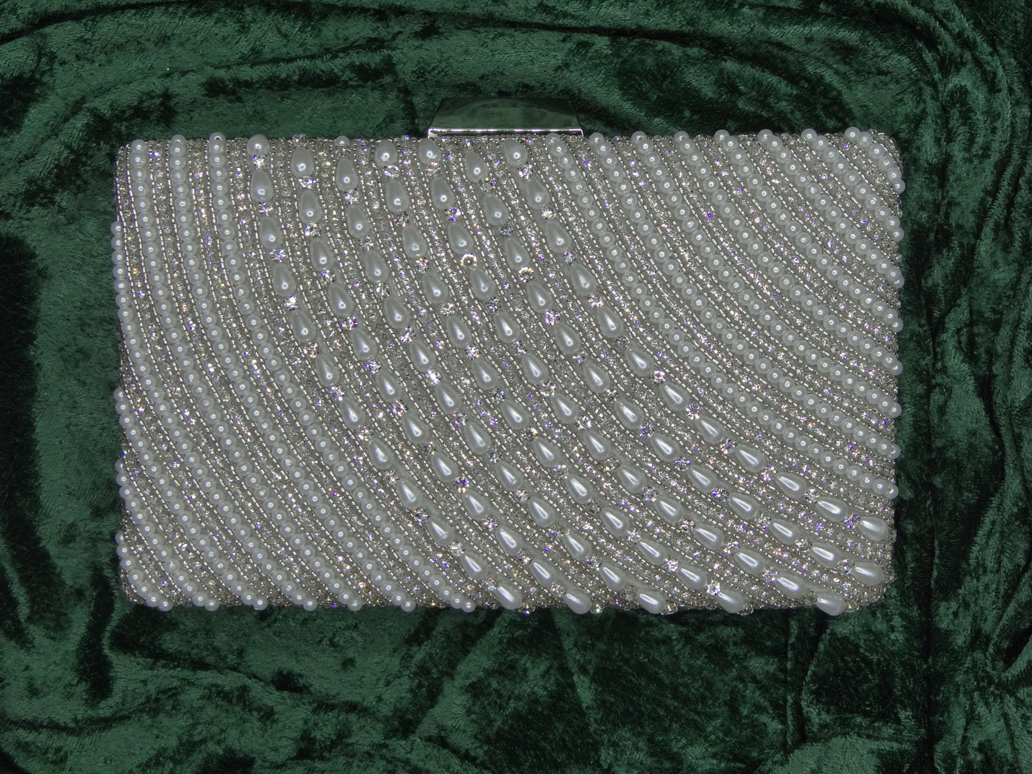 Metal Pearl Purse