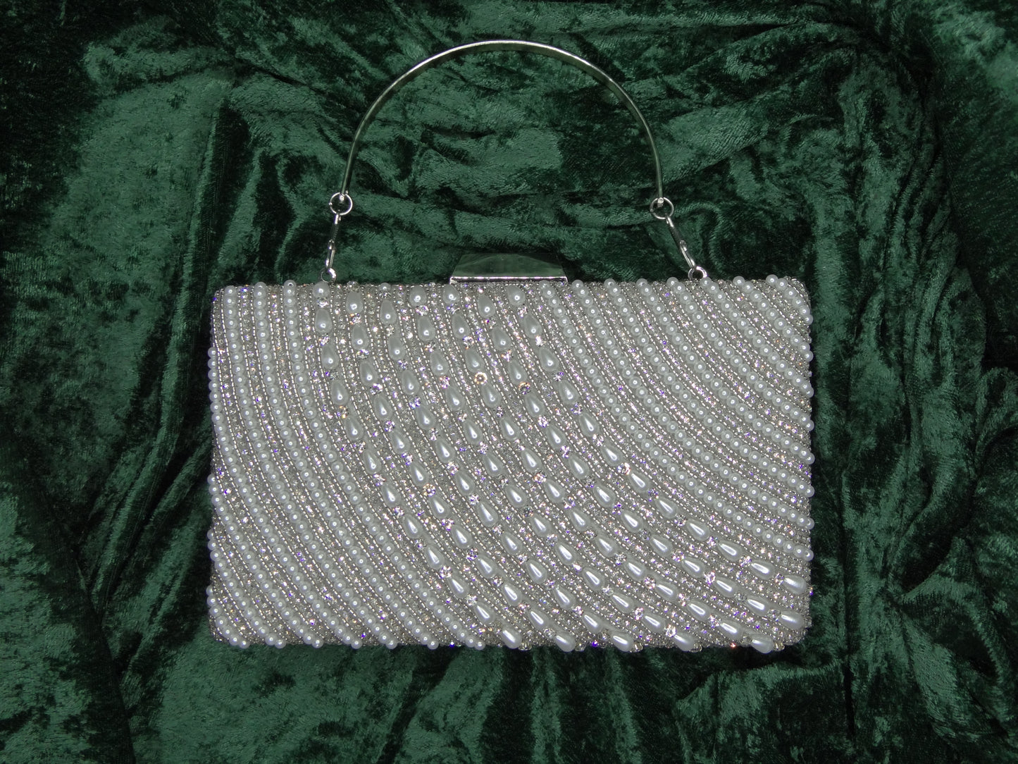 Metal Pearl Purse