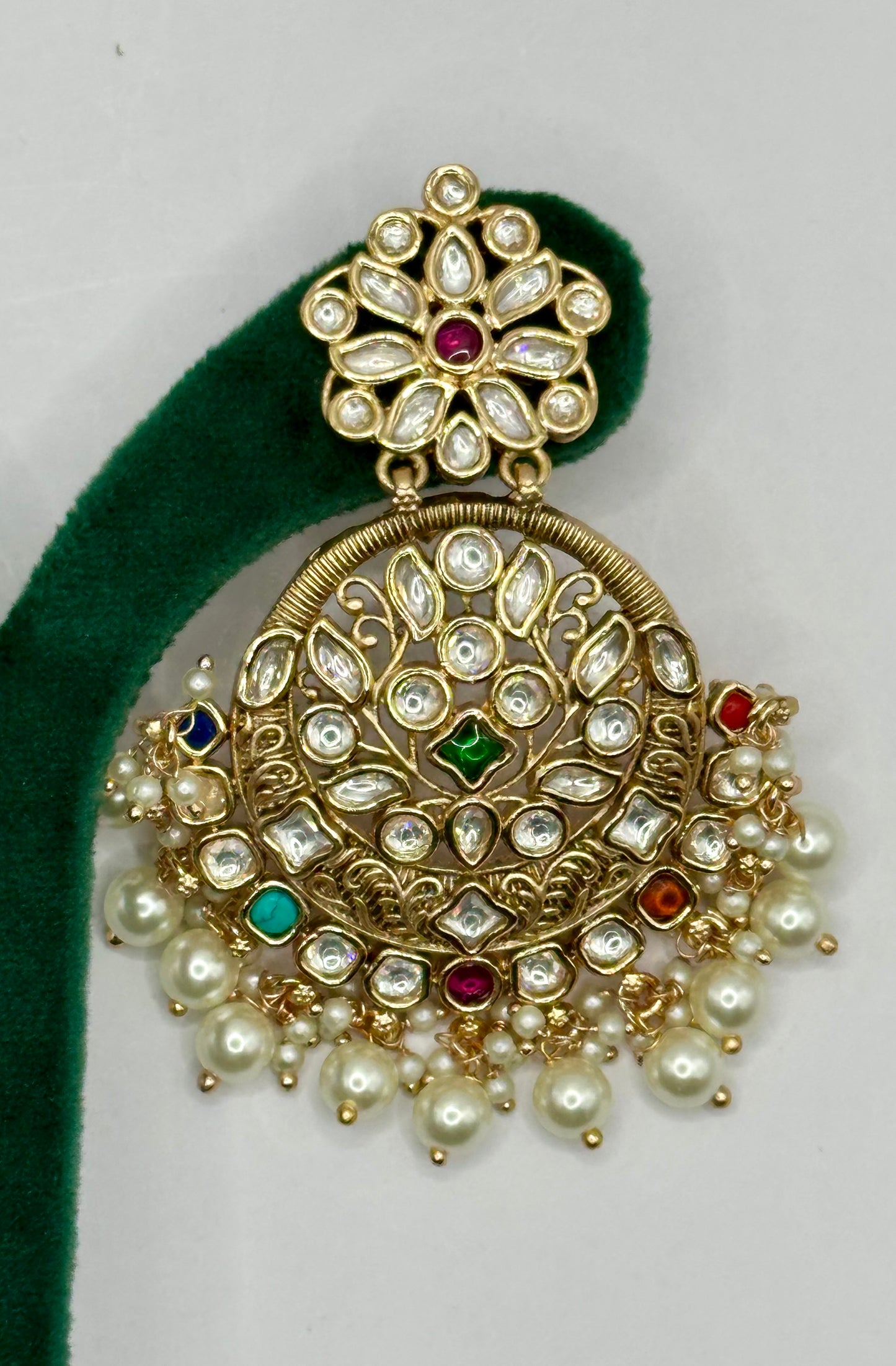 Paachi Kundan Mutli Chandbali