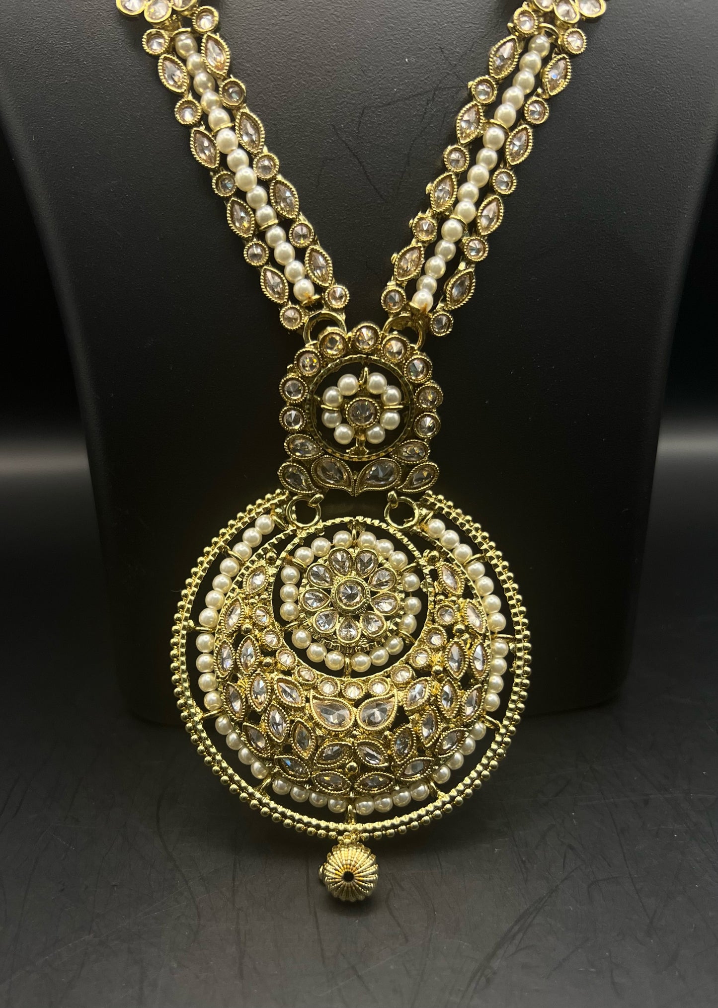 Gold and Pearl Necklace