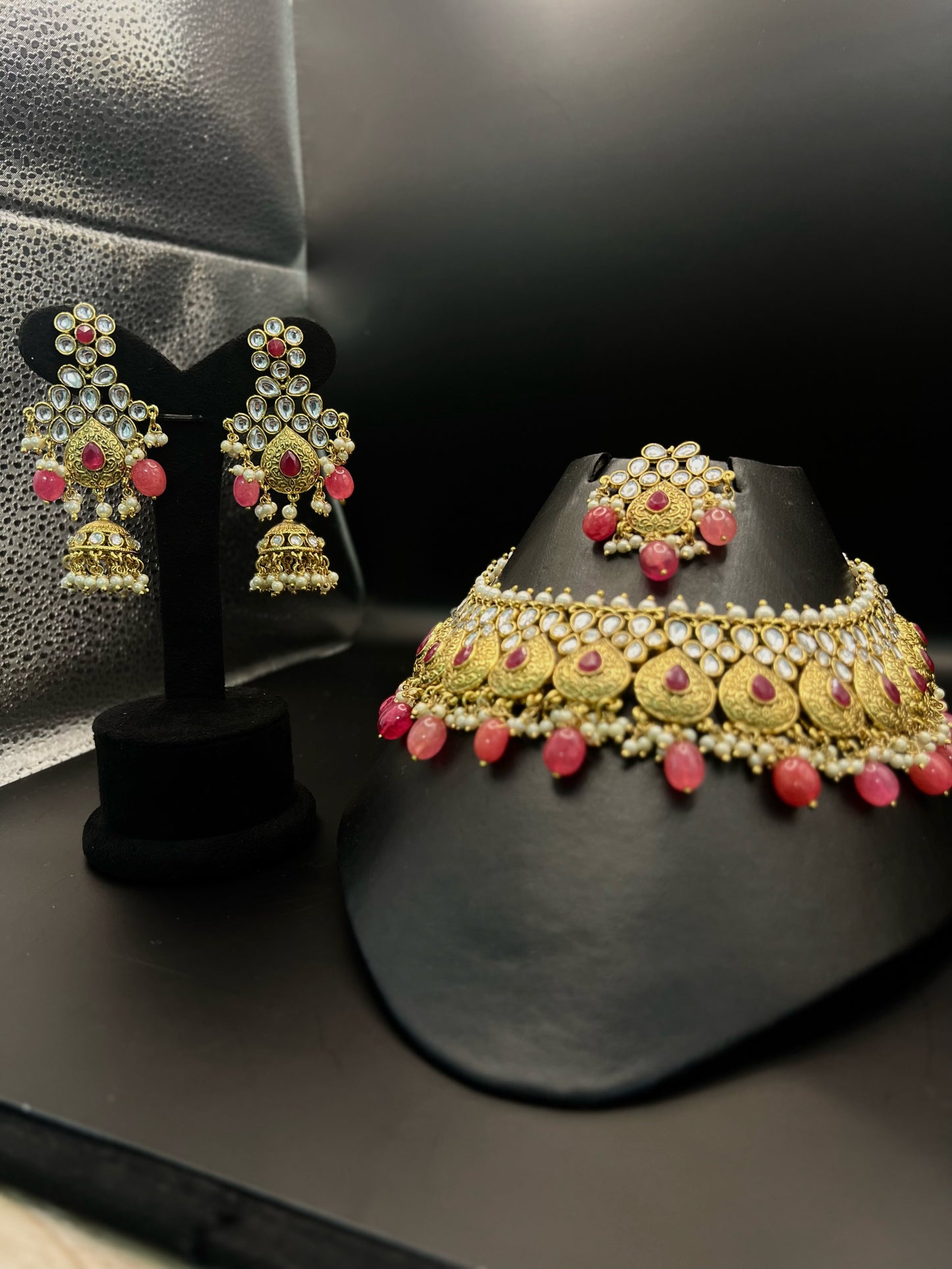 Gold green Choker Necklace