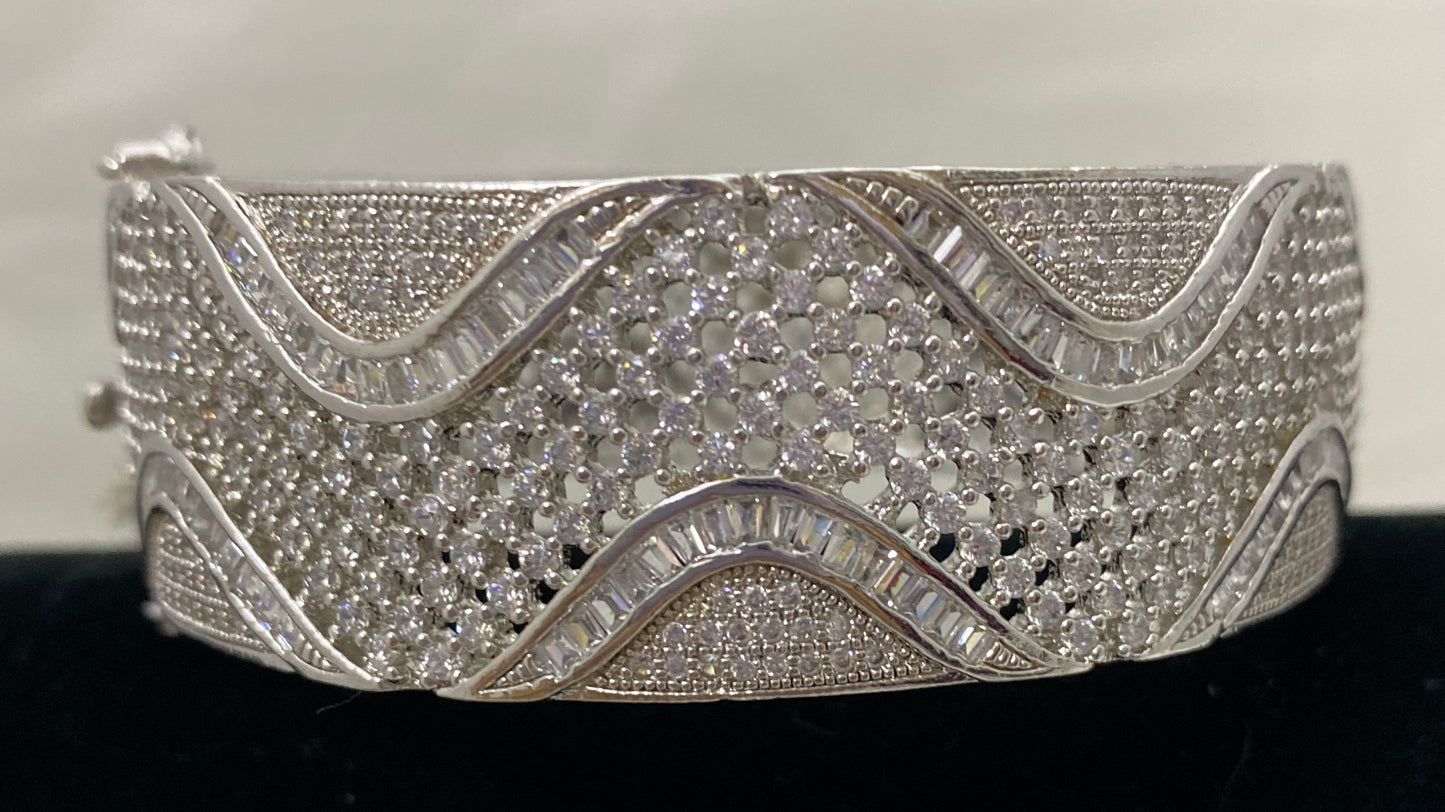 Silver Lock Baguette Curve Kada Size 2.8