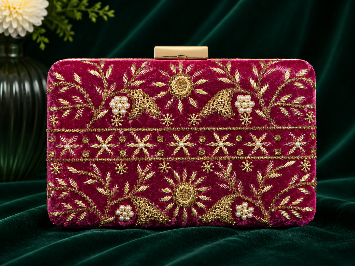 Rani Noor Clutch