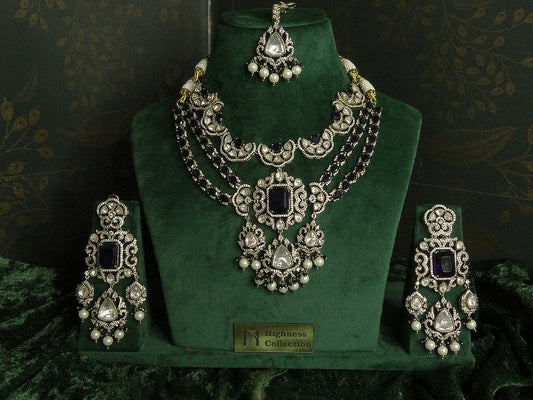 3 LINE Victorian Necklace