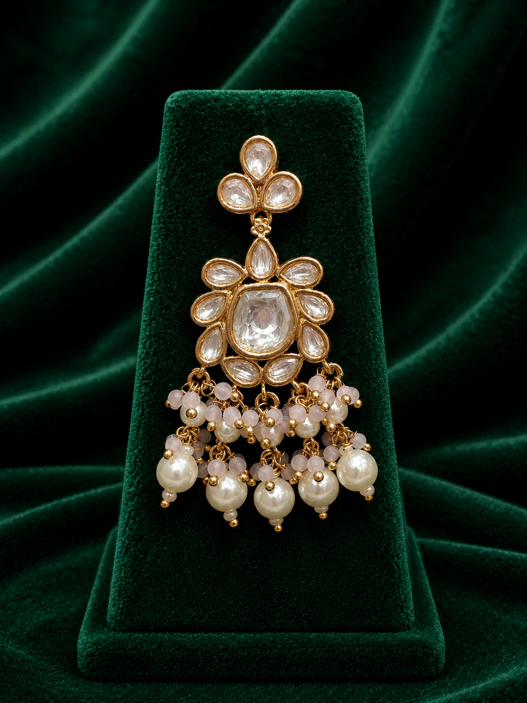 Royal Fleur Paachi Kundan Necklace