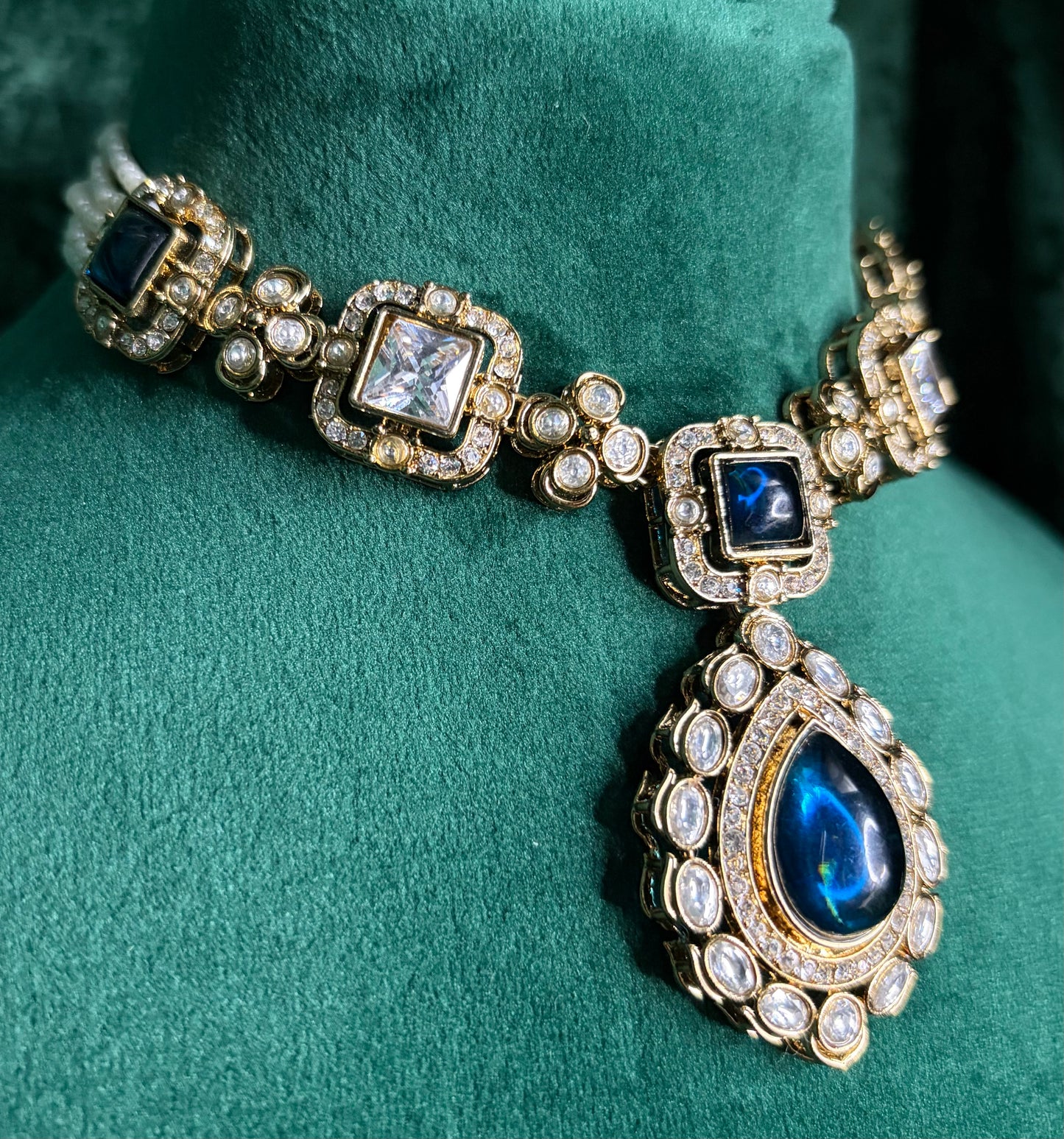 Sapphire Pearl Choker