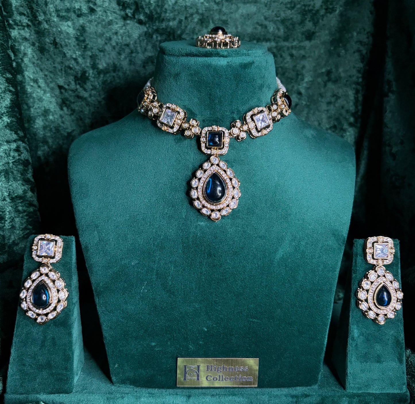 Sapphire Pearl Choker