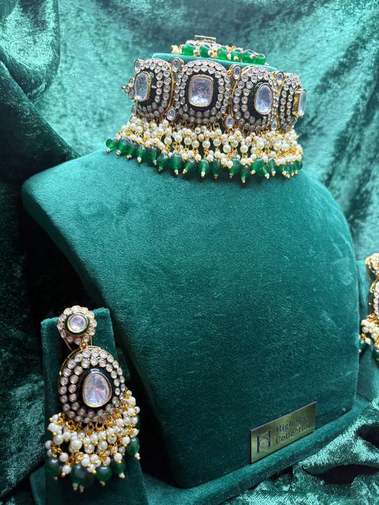 Moissanite Emerald Choker