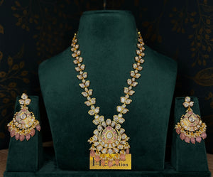 Paachi Kundan Pendant Style