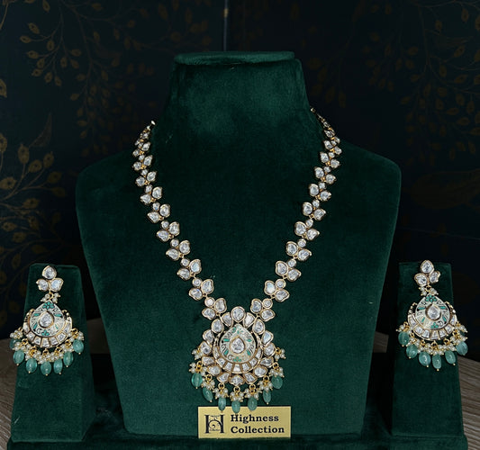 Paachi Kundan Pendant Style