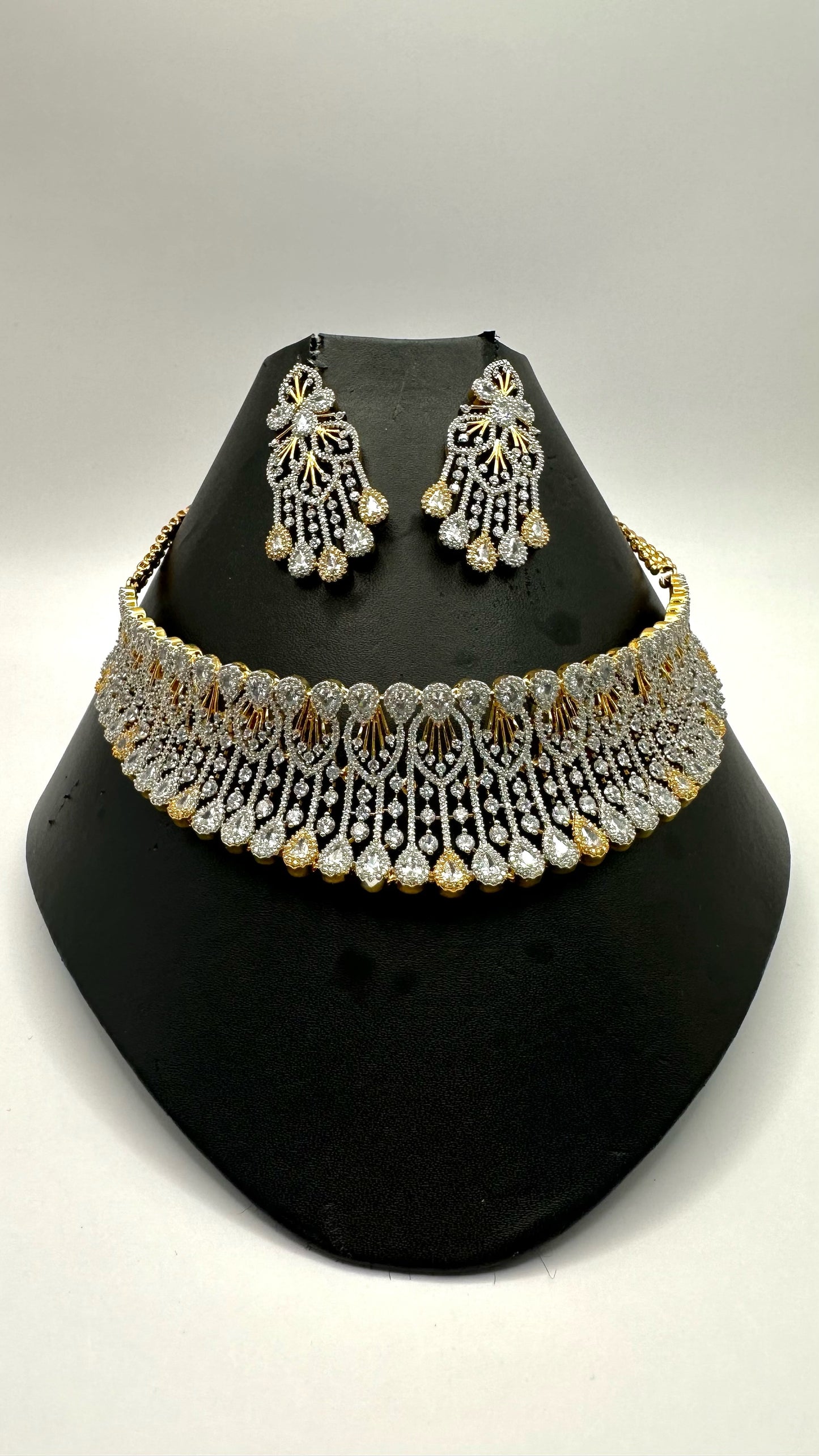 Two Tone Choker Set