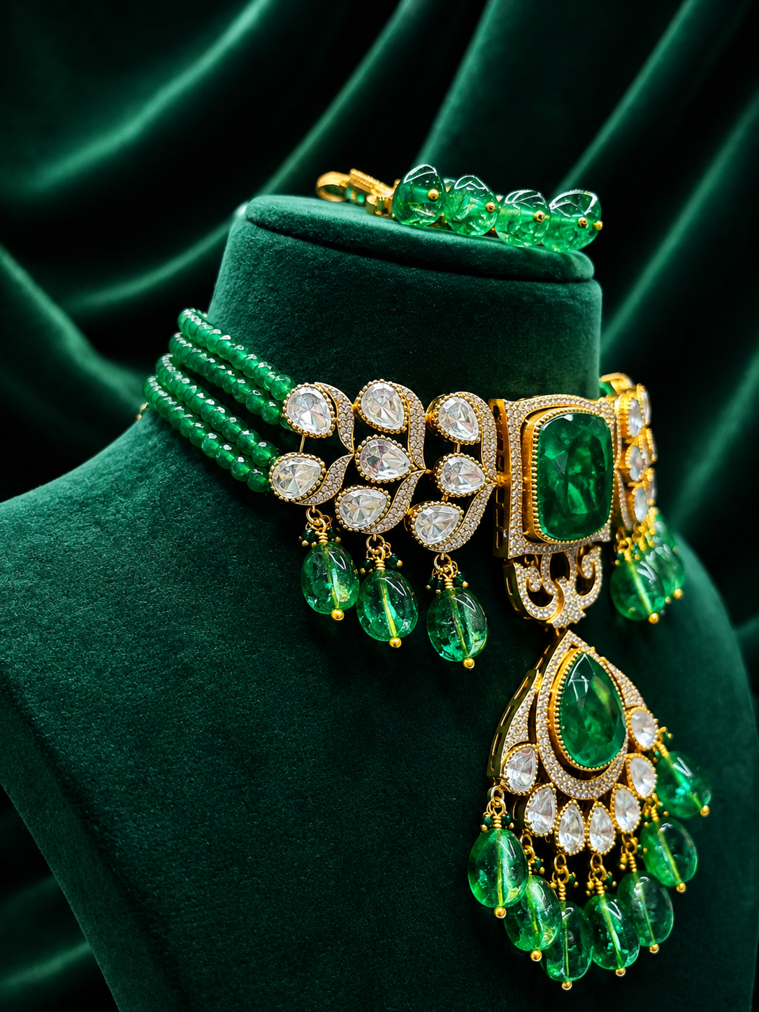 Victorian Emerald Choker