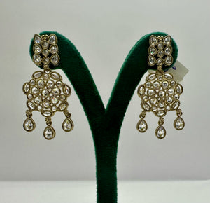 Delicate Kundan Earring