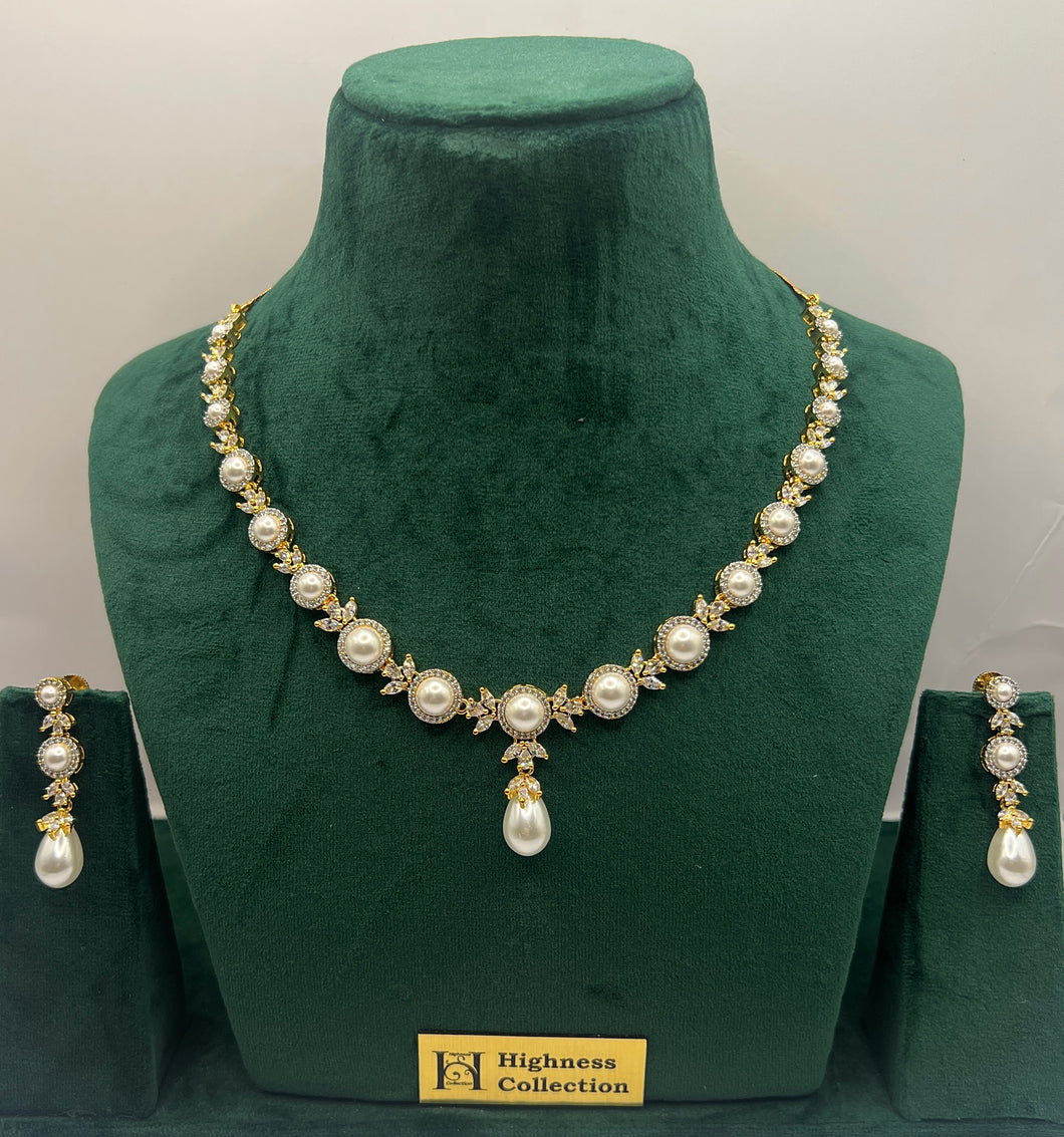 Elegant Pearl Necklace