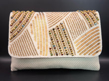 Load image into Gallery viewer, Clasped Beaded Bag
