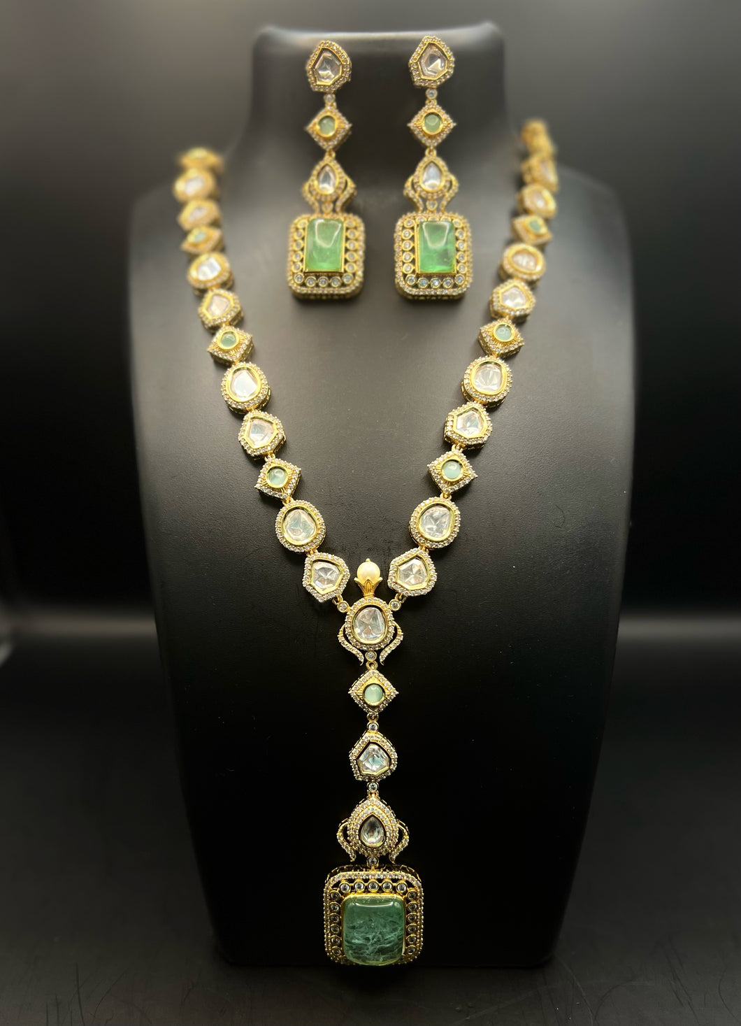 Paachi Kundan Mint Necklace