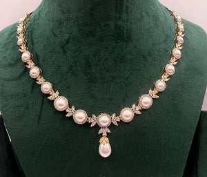 Elegant Pearl Necklace