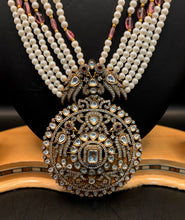 Load image into Gallery viewer, Victorian Indo-Western Long Necklace
