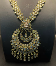 Load image into Gallery viewer, Gold Chandbali Necklace
